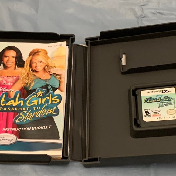 Cheetah Girls - Passport to Stardom - Nintendo DS - Picture 2 of 3